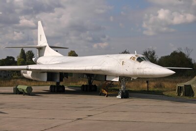TU-160 (BlackJack)
